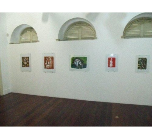 Sanduíche De Vidro Com Botão Francês P/ Exposição