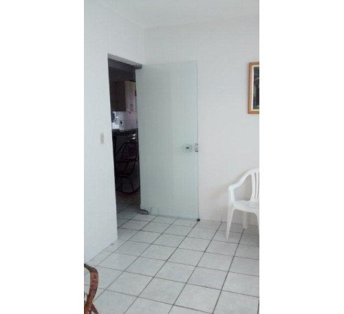 Porta Pivotante Sem Mola Com Puxador Bola De Silicone