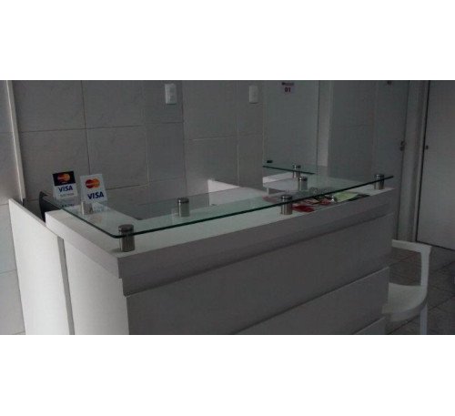 Vidro 8mm Temperado Para Balcão Com Prolongador De 50mm  Ano 2015